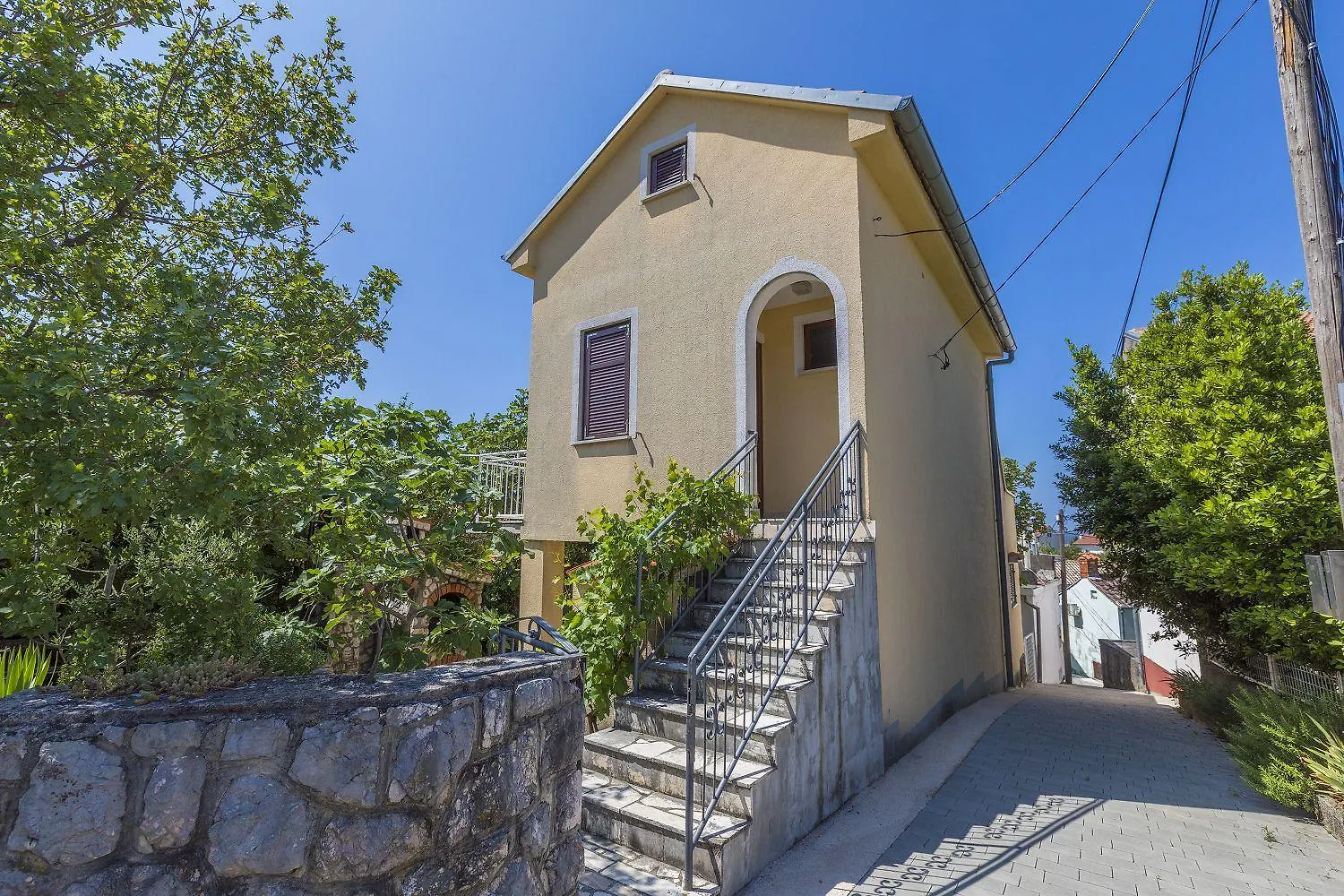 Preiswertes Apartment Nur 500 Meter Zum Strand Mit Privater Terrasse, Grill - Hundefreundlich Jadranovo