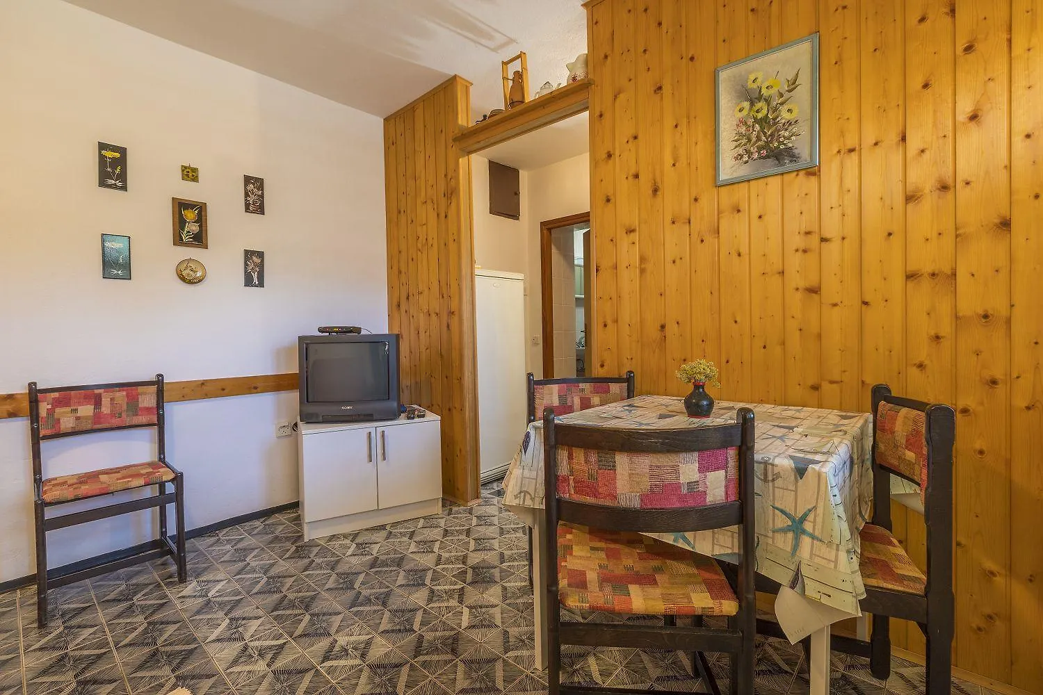 Preiswertes Apartment Nur 500 Meter Zum Strand Mit Privater Terrasse, Grill - Hundefreundlich Jadranovo 0*,
